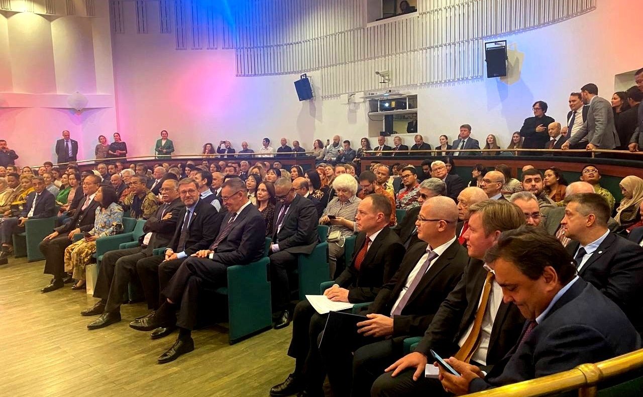 Заместитель Председателя СФ Константин Косачев принял участие в торжественной церемонии презентации Общества дружбы с Индонезией