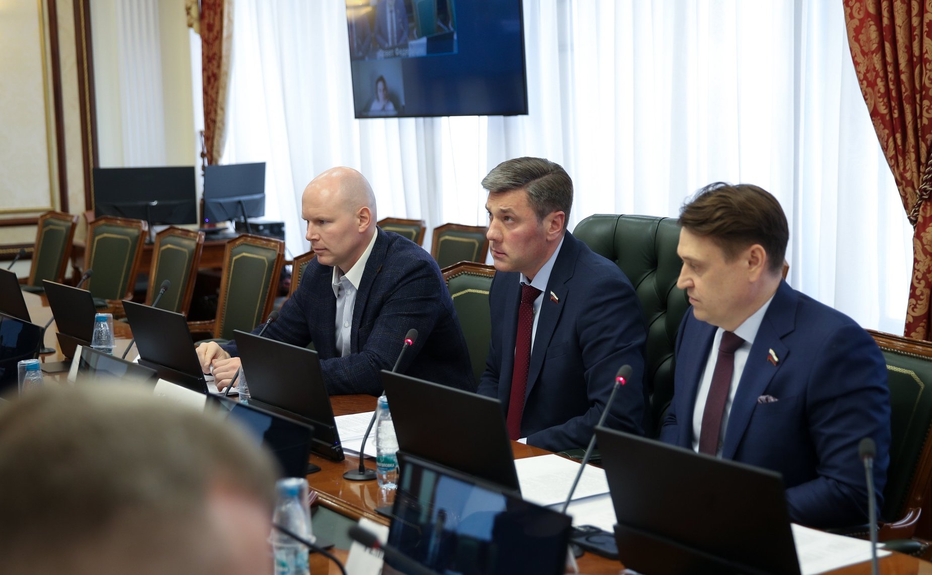 Совещание Комитета СФ по Регламенту и организации парламентской деятельности «Защита прав интересов потребителей в условиях современной торговли в городской среде»