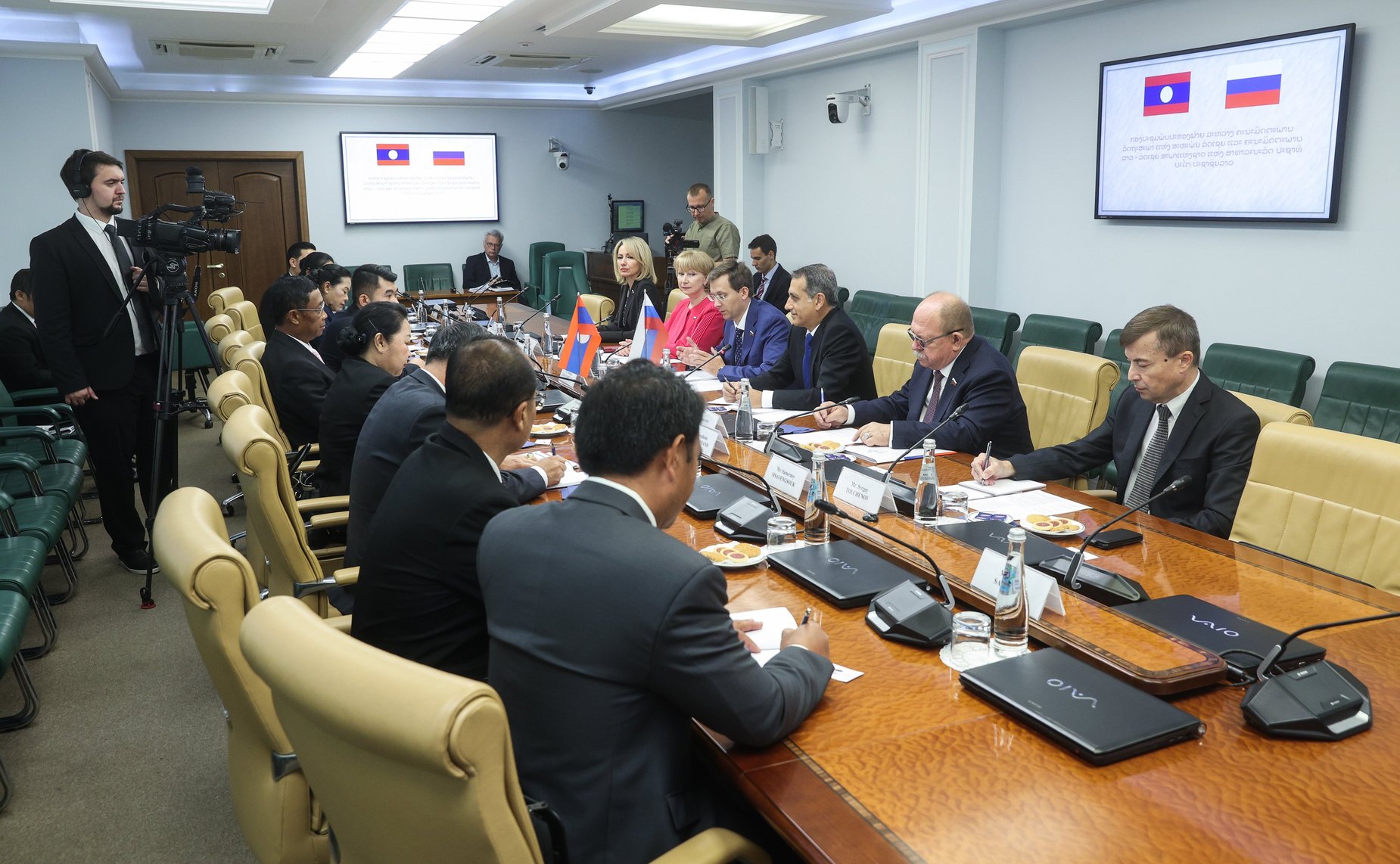 Совместное заседание группы по сотрудничеству СФ с Национальным Собранием Лаосской Народно-Демократической Республики и группы дружбы «Лаос-Россия» в Национальном Собрании Лаосской Народно-Демократической Республики