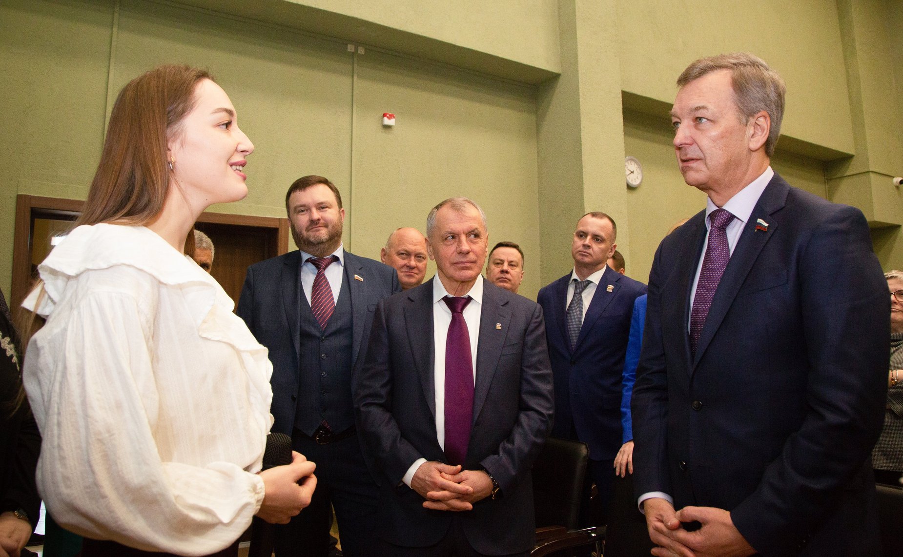 Сенаторы посетили Железнодорожненский сельский Дом культуры в Республике Крым