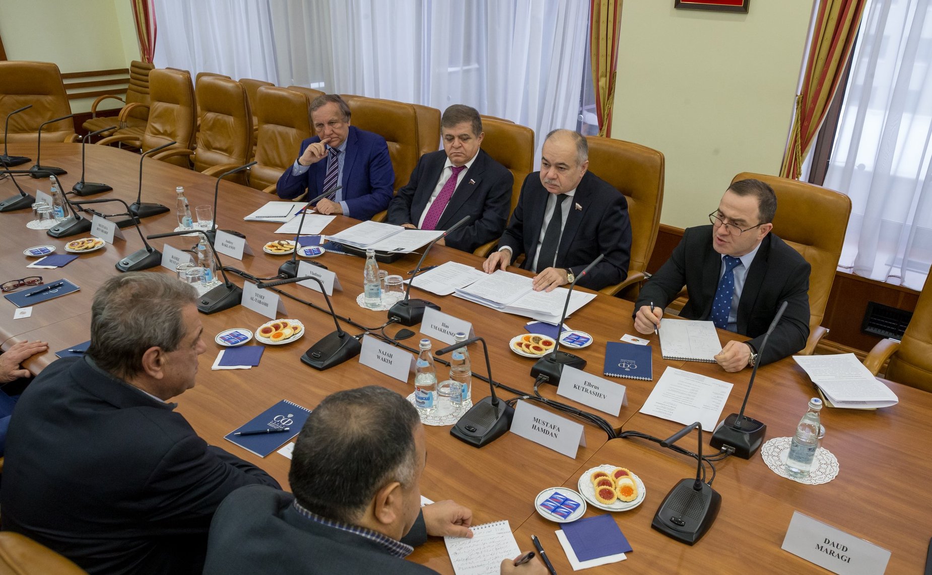 Встреча И. Умаханова с делегацией Прогрессивного арабского фронта