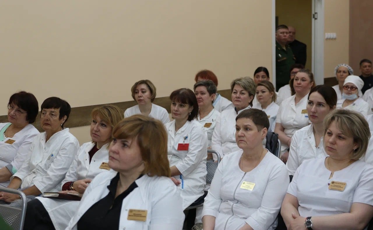 Ольга Щетинина в ходе региональной поездки приняла участие в передаче Нижегородскому военному госпиталю нового высокотехнологичного оборудования