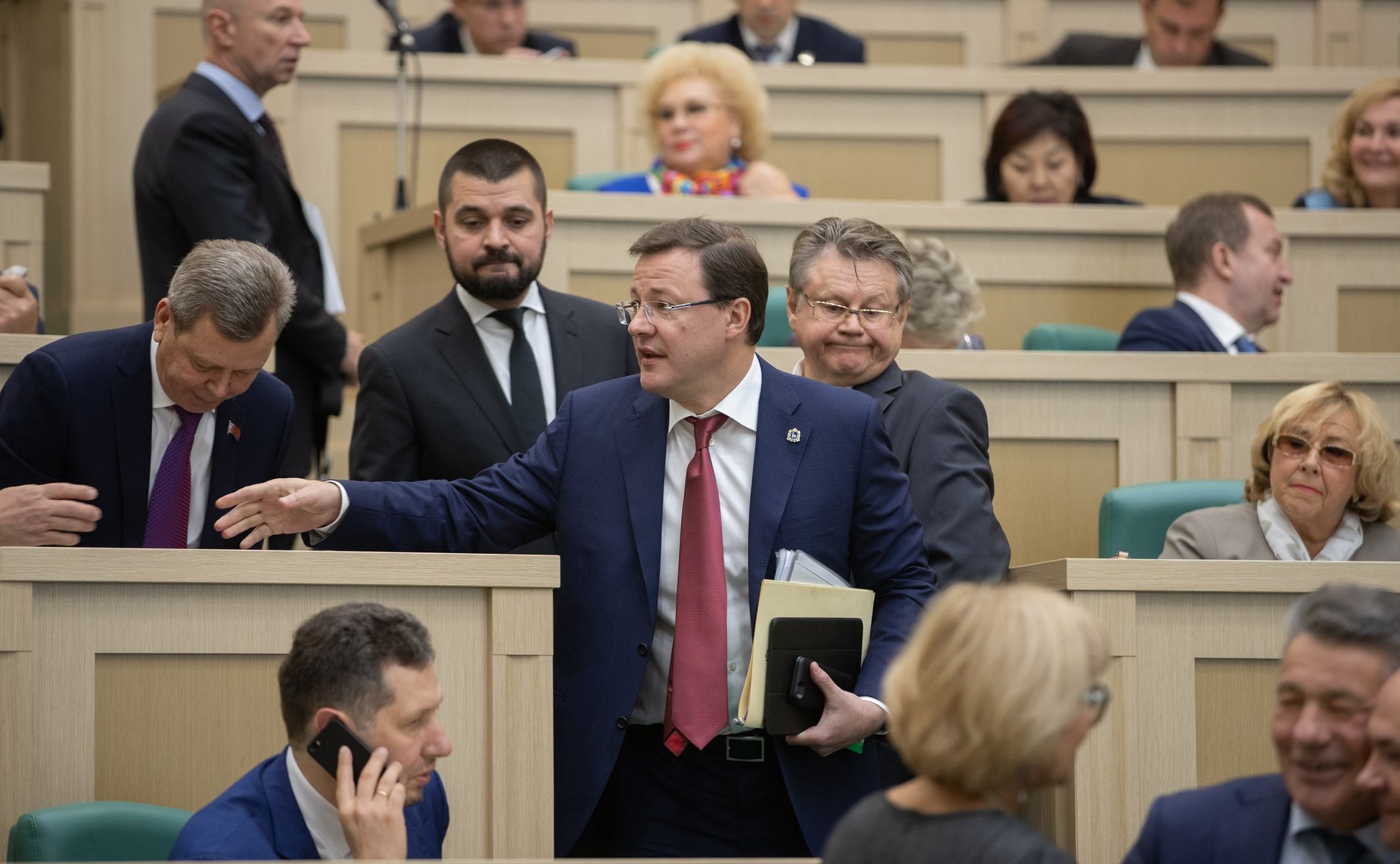 Дмитрий Азаров