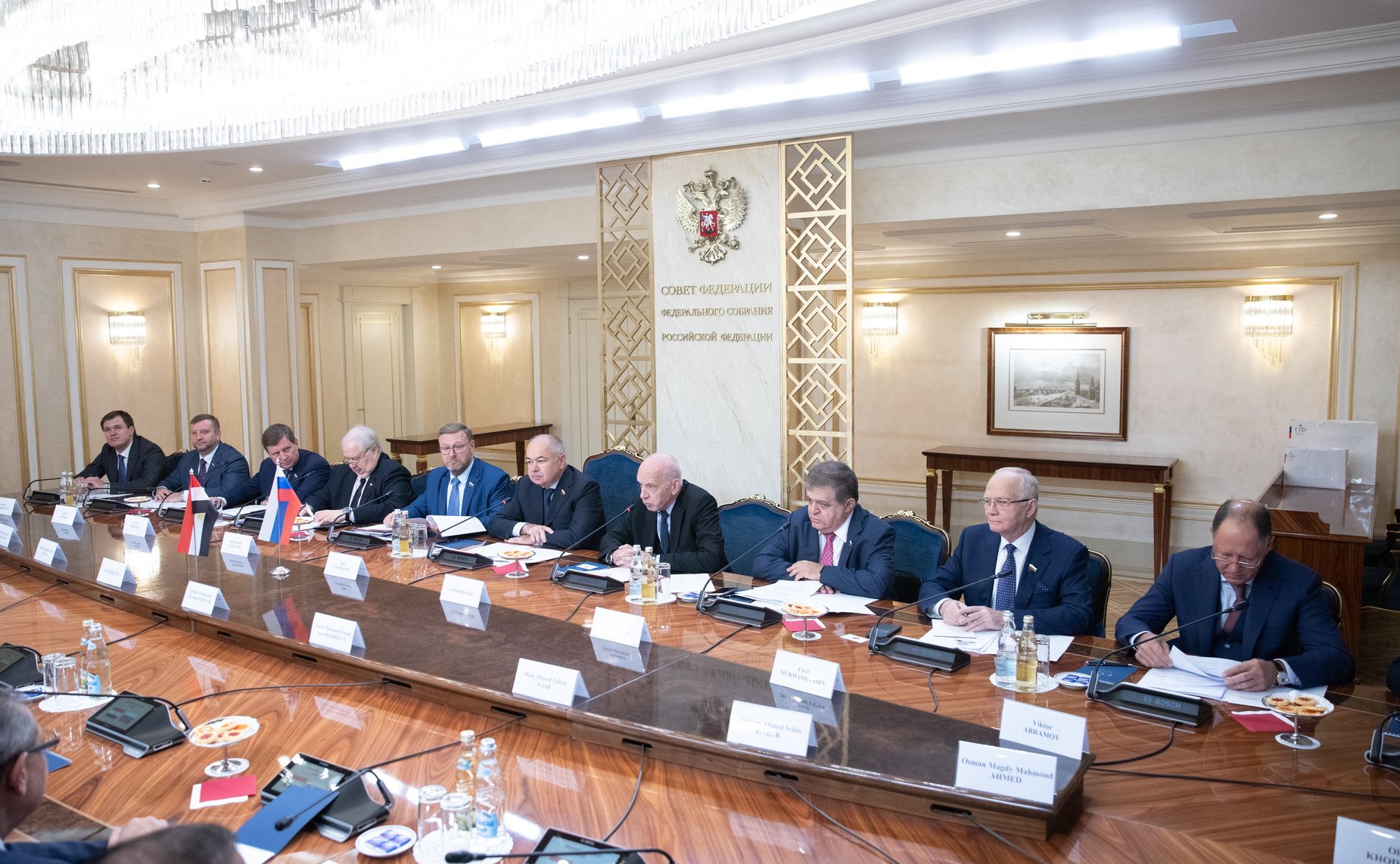 Встреча Ильяса Умаханова с делегацией Комитета по международным делам Палаты представителей Арабской Республики Египет во главе с председателем Комитета Каримом Дарвишем