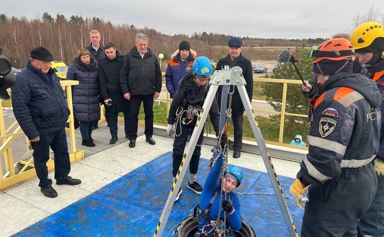 Первая федеральная профориентационная смены «ZA безопасность!», которая прошла в Вологодском образовательном центре — кадетской школе «Корабелы Прионежья»