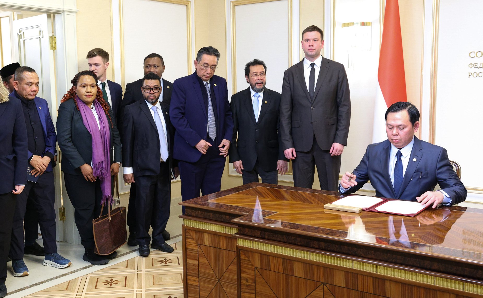 Церемония подписания Меморандума о взаимопонимании между Советом Федерации Федерального Собрания Российской Федерации и Советом представителей регионов Народного консультативного конгресса Республики Индонезии