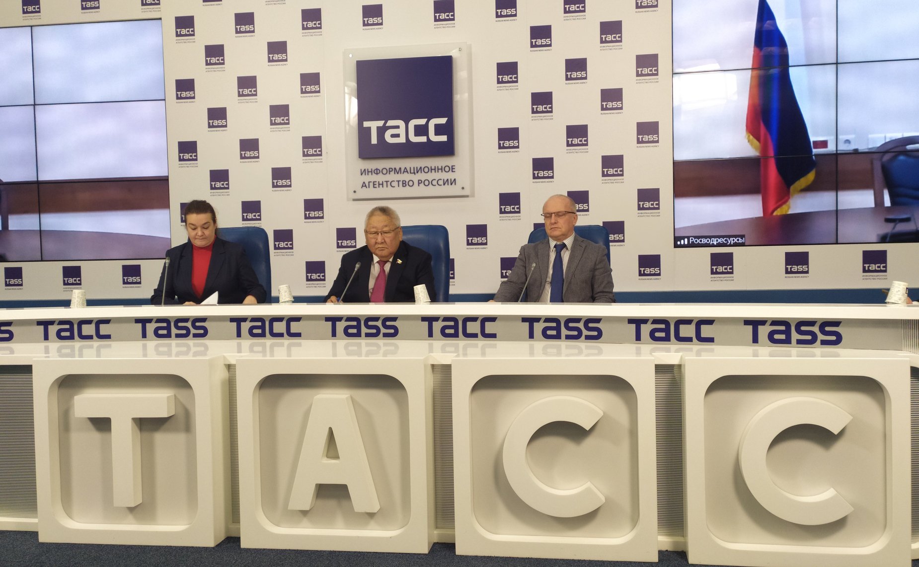 Егор Борисов принял участие в III Северном форуме по устойчивому развитию