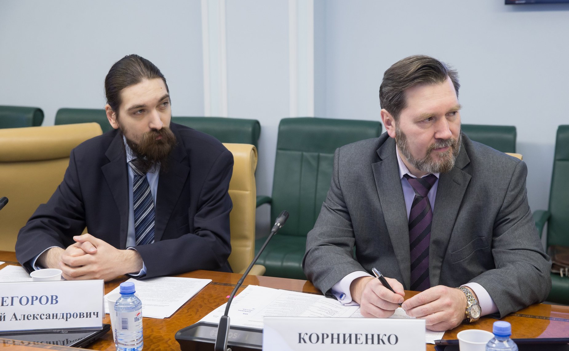 Совещание по рассмотрению ФЗ, направленного на корректировку существующих ограничений по использованию земель населенных пунктах в границах национальных парков