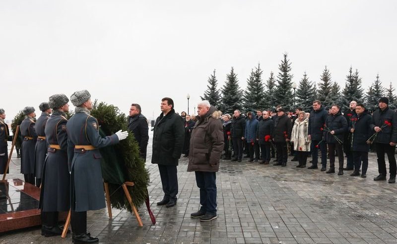 Оксана Хлякина приняла участие в акции «Дорога домой», в рамках которой найденные поисковиками останки погибших воинов передаются на родину для погребения в семейных могилах