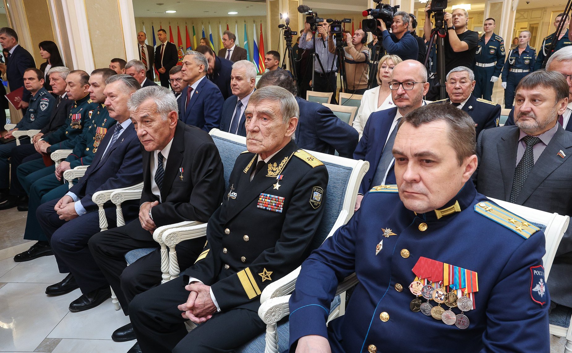 X торжественная церемония награждения детей и подростков, проявивших мужество в экстремальных ситуациях и спасших человеческие жизни