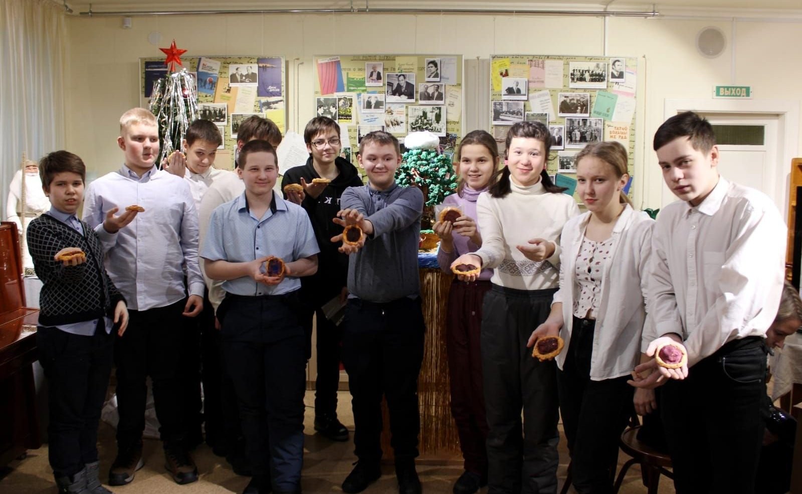 Ольга Епифанова в ходе поездки в регион приняла участие в пресс-конференции, посвященной открытию выставки «Этнография народов России в ватной игрушке»