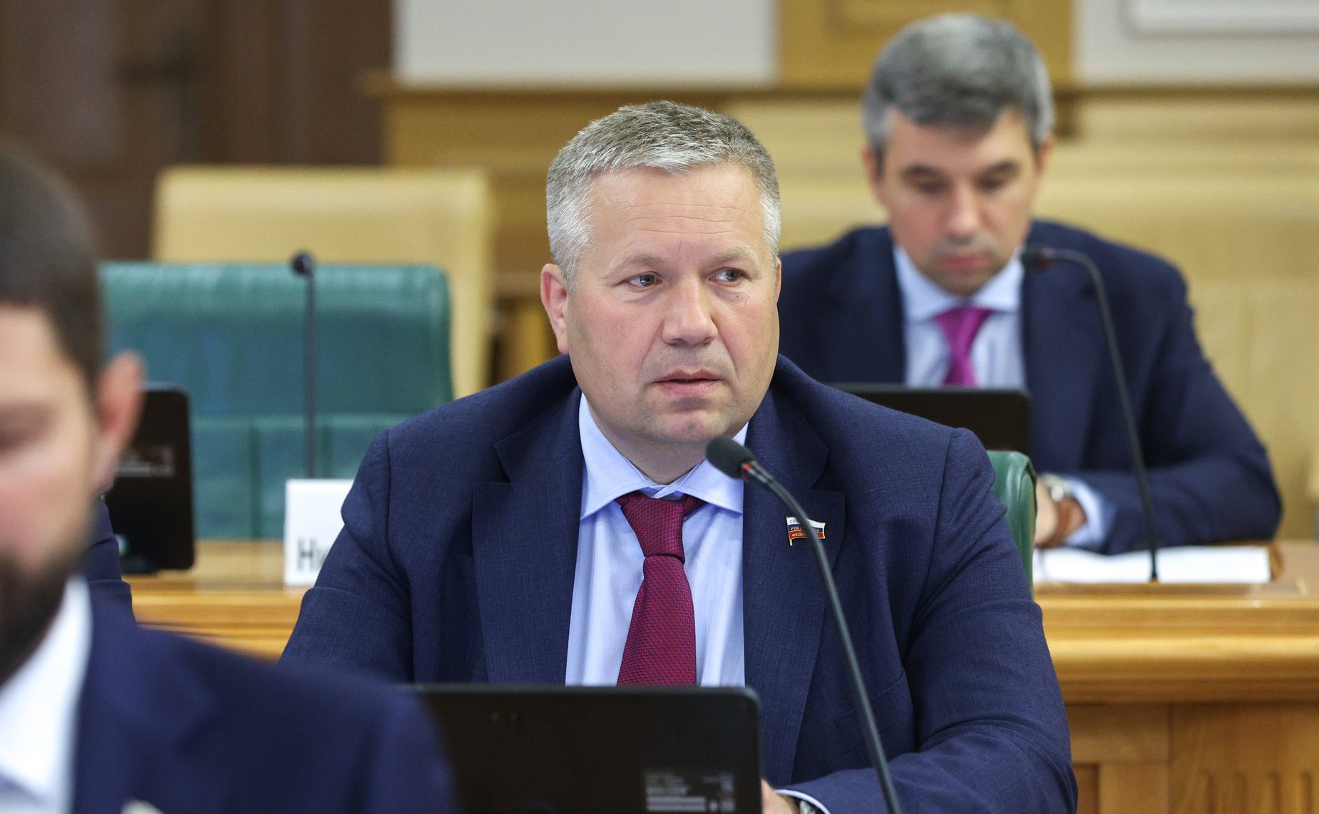 Денис Гусев