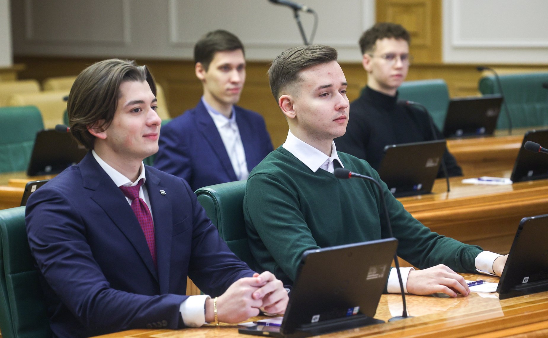 Евгений Богомазов провел встречу с руководителями Представительств Вологодской области в Москве и Санкт-Петербурге и студентами-вологжанами, обучающимися в ВУЗах Москвы и Санкт-Петербурга