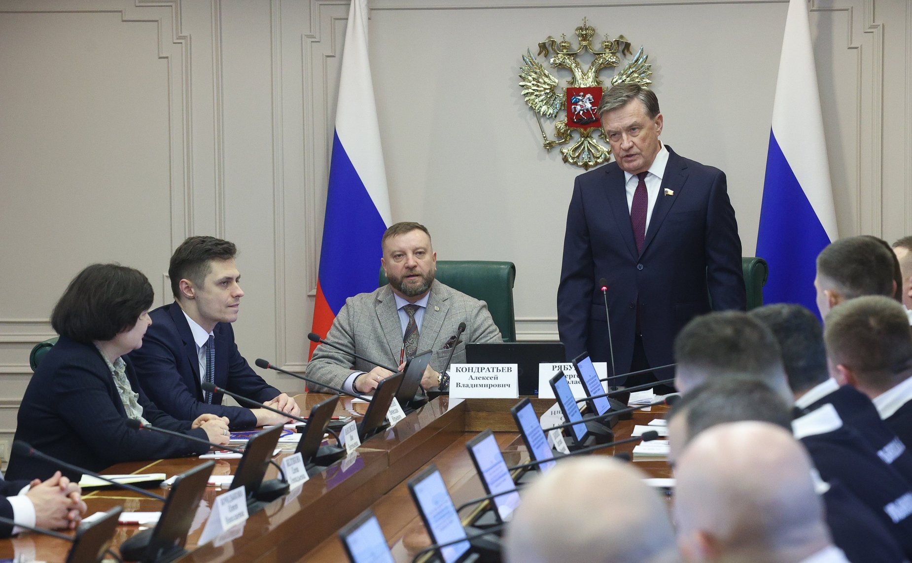 Встреча сенаторов Сергея Рябухина и Алексея Кондратьева с участниками программы «Герои Симбирской земли»