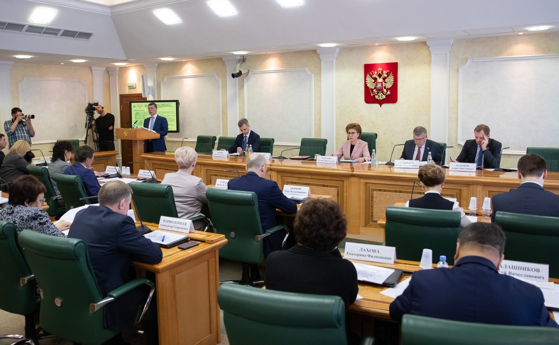 Встреча членов СФ с Министром труда и социальной защиты РФ М. Топилиным