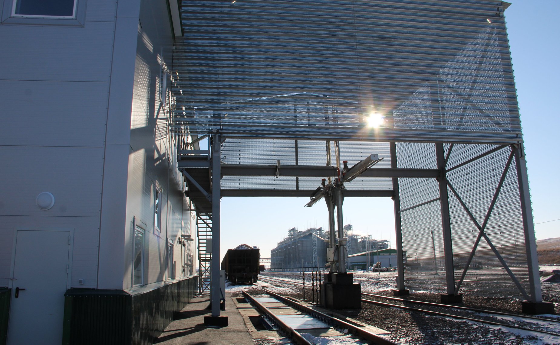 Баир Жамсуев в ходе работы в регионе посетил первый в мире специализированный сухопутный зерновой терминал полного цикла в Забайкальске