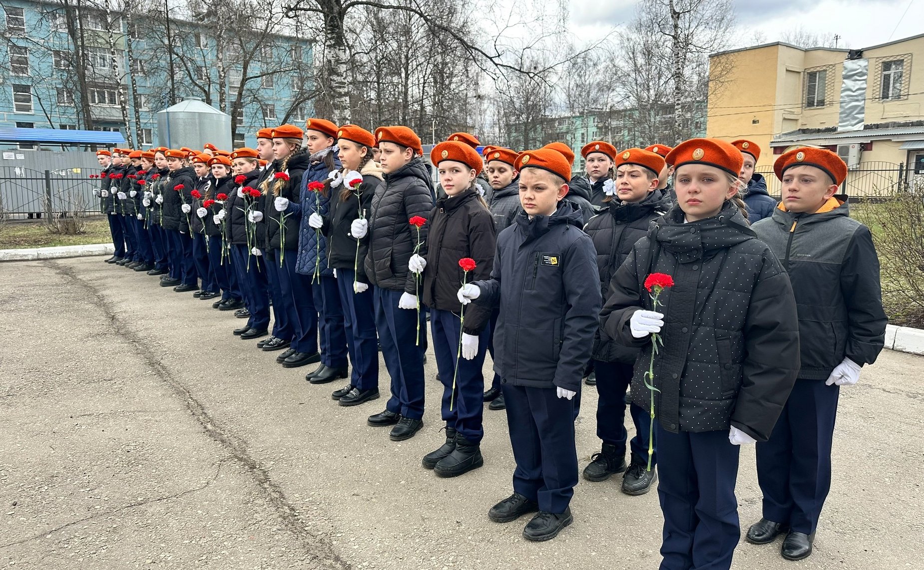 Игорь Мурог принял участие в открытии мемориальной экспозиции в честь Героев СВО – выпускников школы № 47 города Рязани