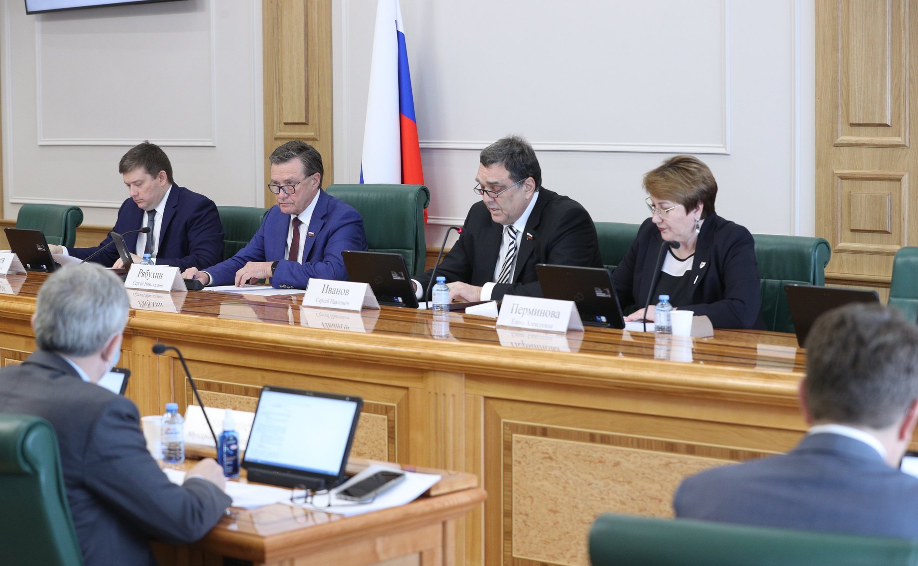 Заседание Комитета СФ по бюджету и финансовым рынкам