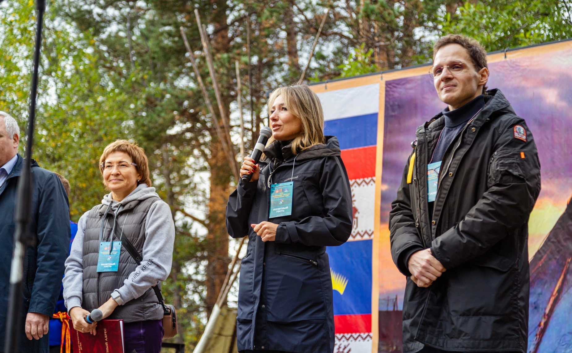 Татьяна Сахарова в рамках поездки в регион приняла участие в открытии XXV юбилейных саамских игр в поселке Лопарская