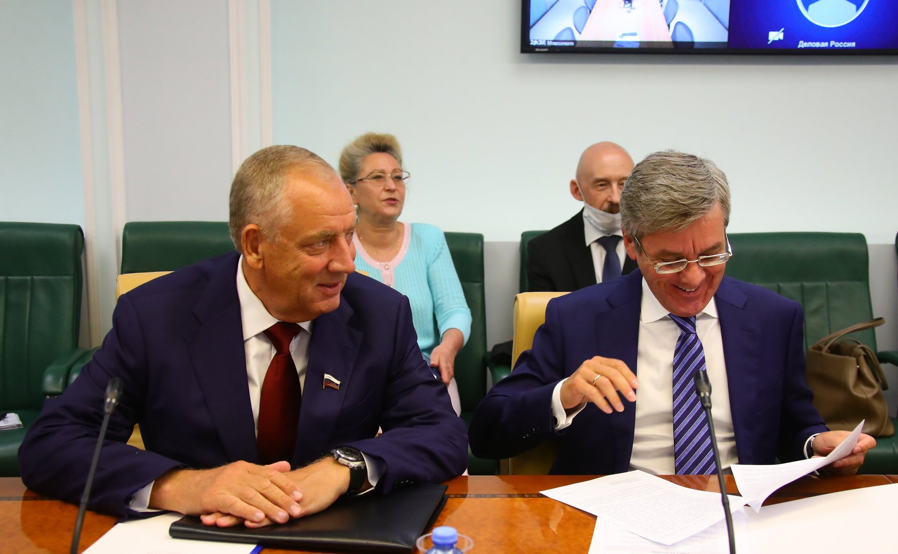 «Круглый стол» Комитета СФ по экономической политике на тему «О принимаемых ФАС мерах по созданию благоприятной конкурентной среды и защите предпринимательства в современных экономических условиях»