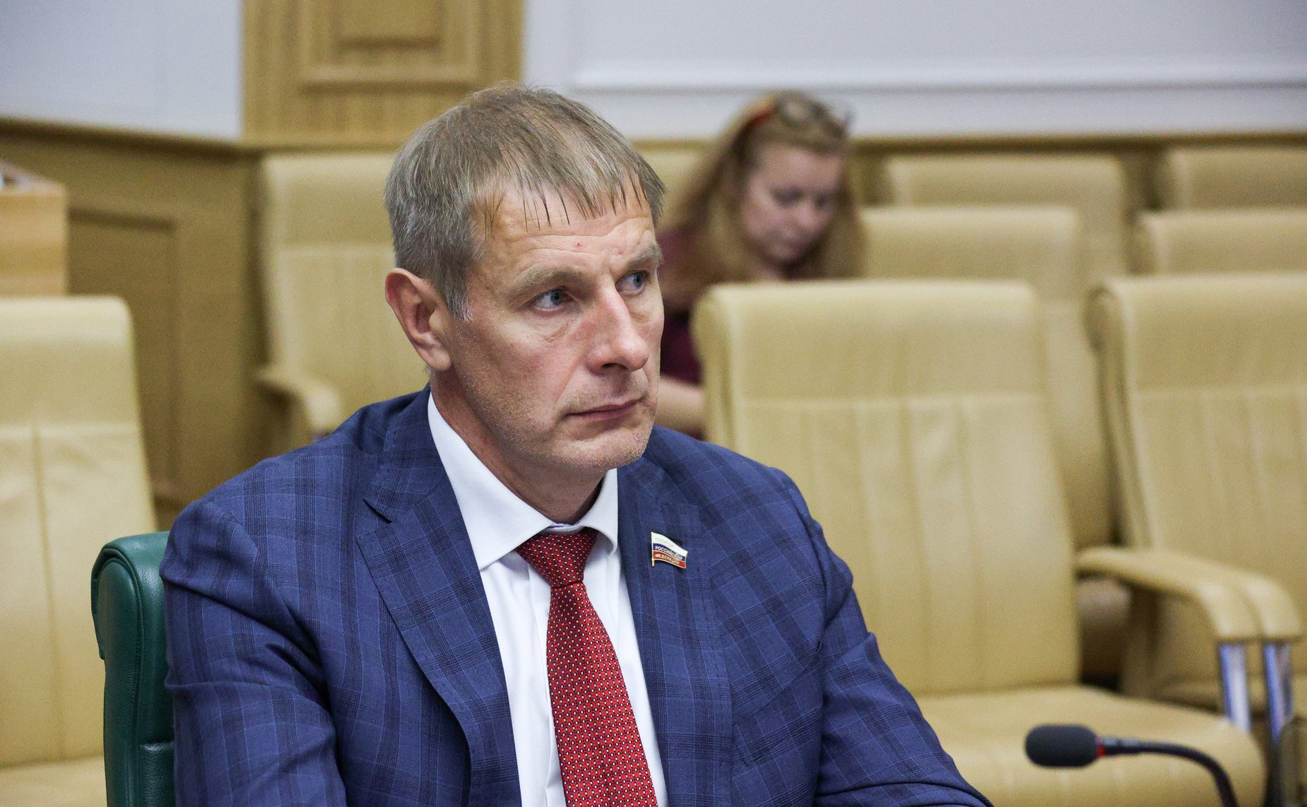 Олег Земцов