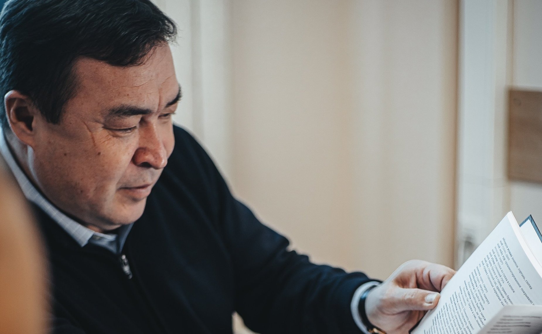 Александр Новьюхов принял участие в благотворительной акции по сбору книг для сельской библиотеки