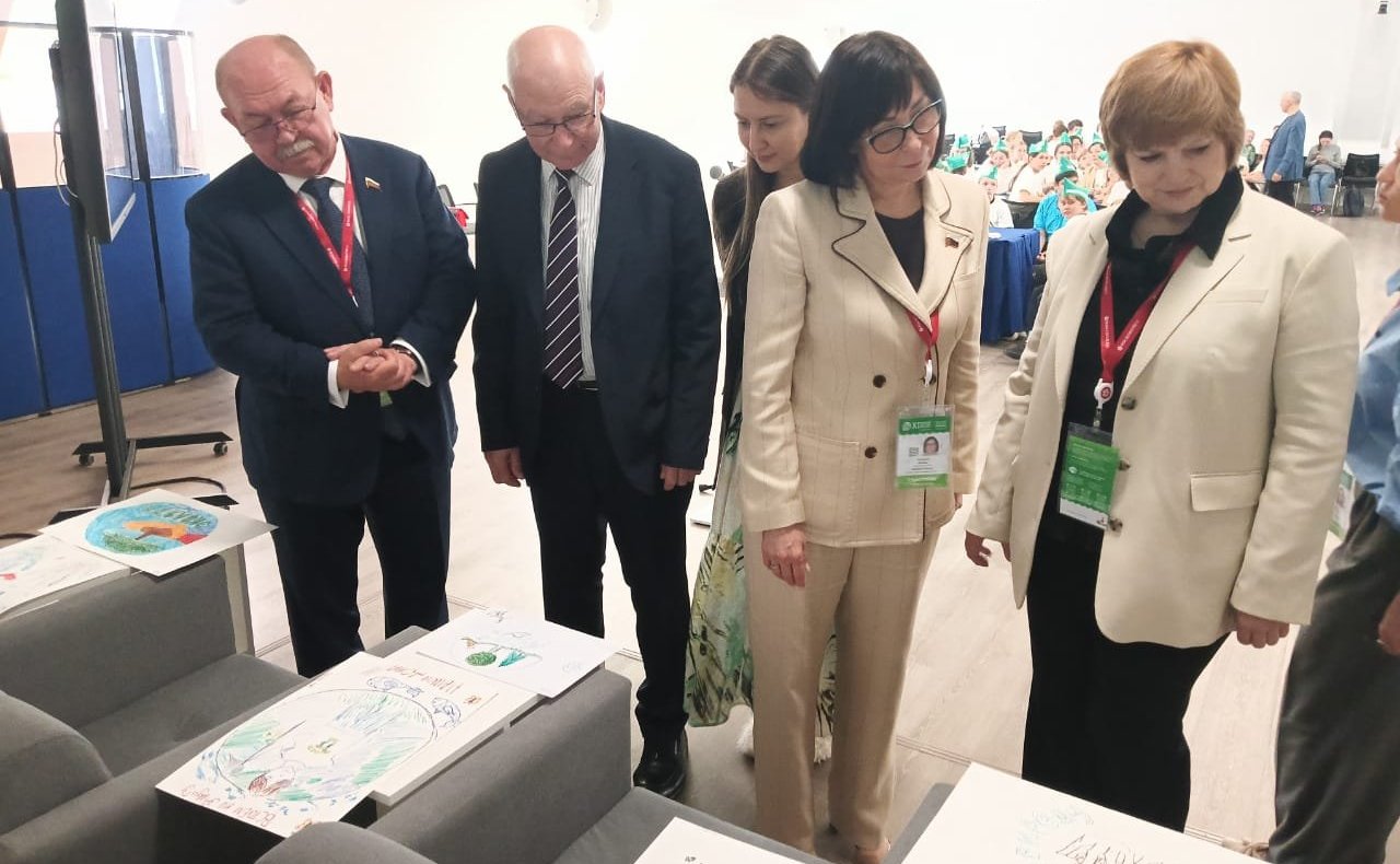 На XI Невском международном экологическом конгрессе впервые в рамках Всероссийского природоохранного социально-образовательного проекта «Эколята» состоялся Экологический турнир «Удивительное рядом»