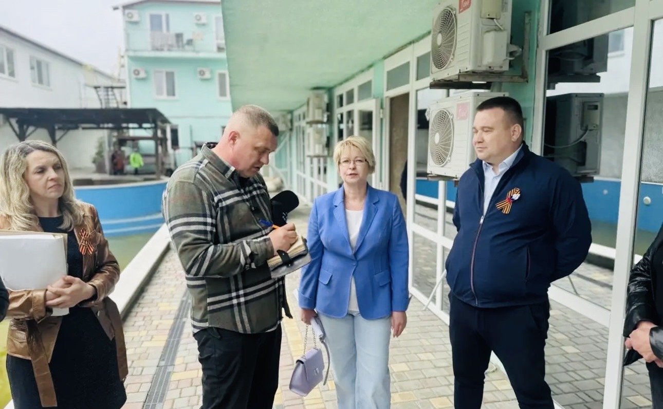 Игорь Кастюкевич посетил пункт временного размещения в Херсонской области