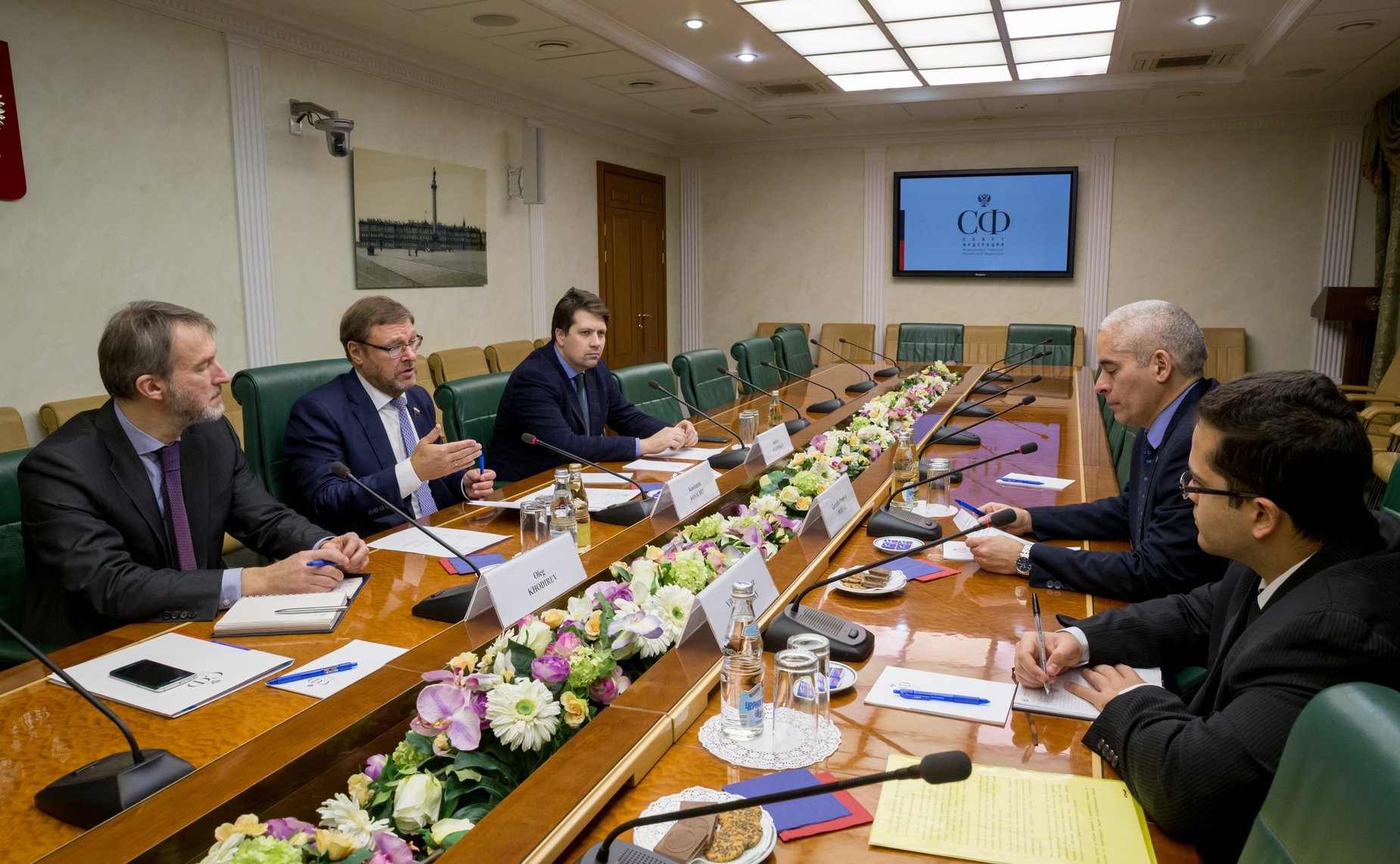 Встреча Константина Косачева с Чрезвычайным и Полномочным Послом Кубы в РФ Херардо Порталем