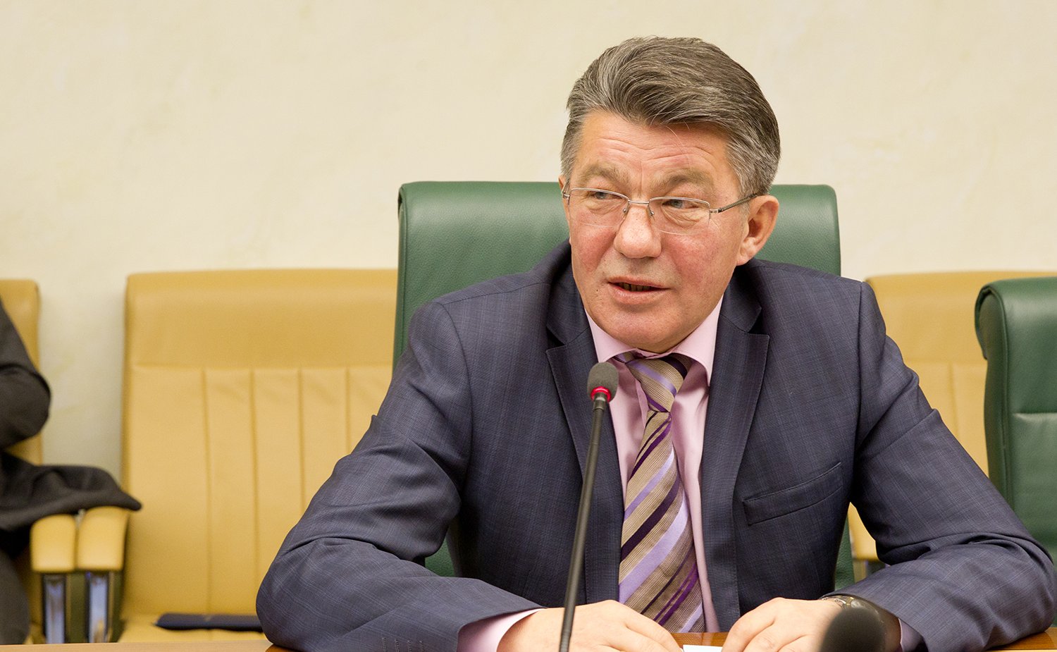 В. Озеров провел «круглый стол» о состоянии и проблемах правового обеспечения реализации программ в сфере обустройства государственной границы Российской Федерации