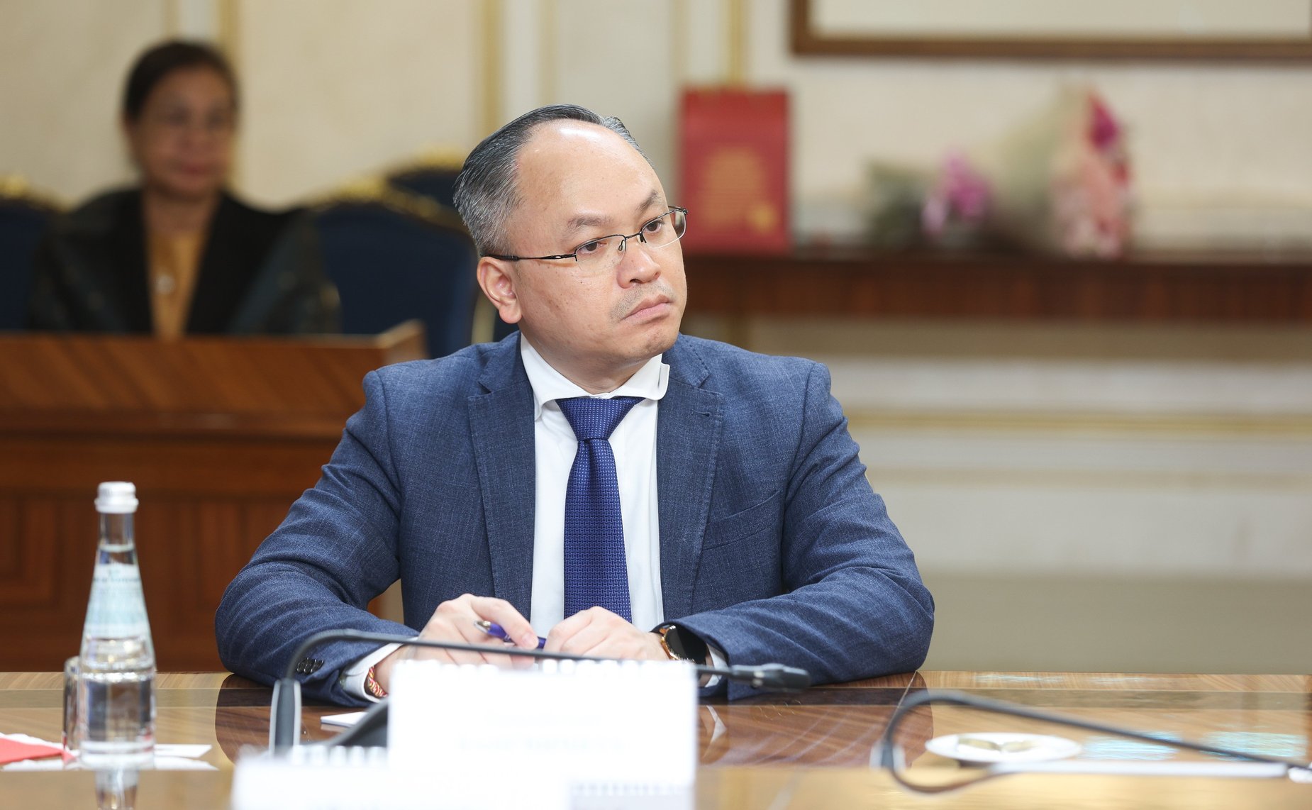 Встреча Николая Журавлева с членом Политбюро Народно-революционной партии Лаоса, Председателем Центрального комитета Лаосского фронта национального развития