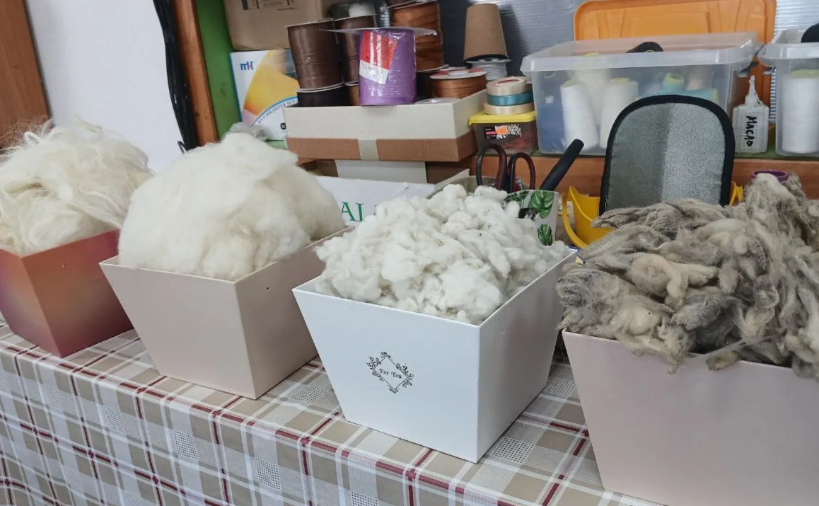 Баир Жамсуев принял участие в совещании в поселке Агинское, на котором обсуждался вопрос создания межрегионального промышленного кластера по переработке овечьей шерсти