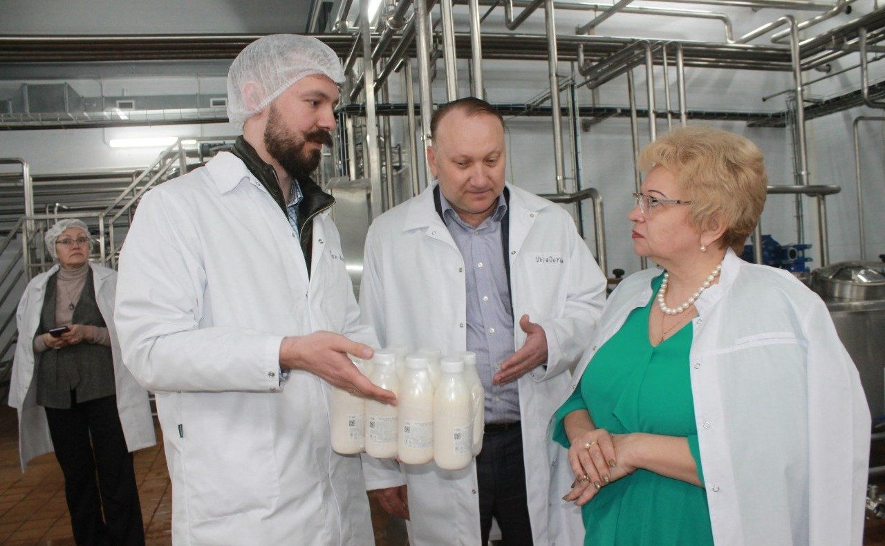 Оксана Хлякина посетила с рабочей поездкой Добровский район Липецкой области