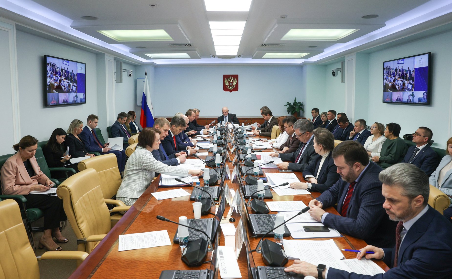 Заседание Комитета Совета Федерации по конституционному законодательству и государственному строительству