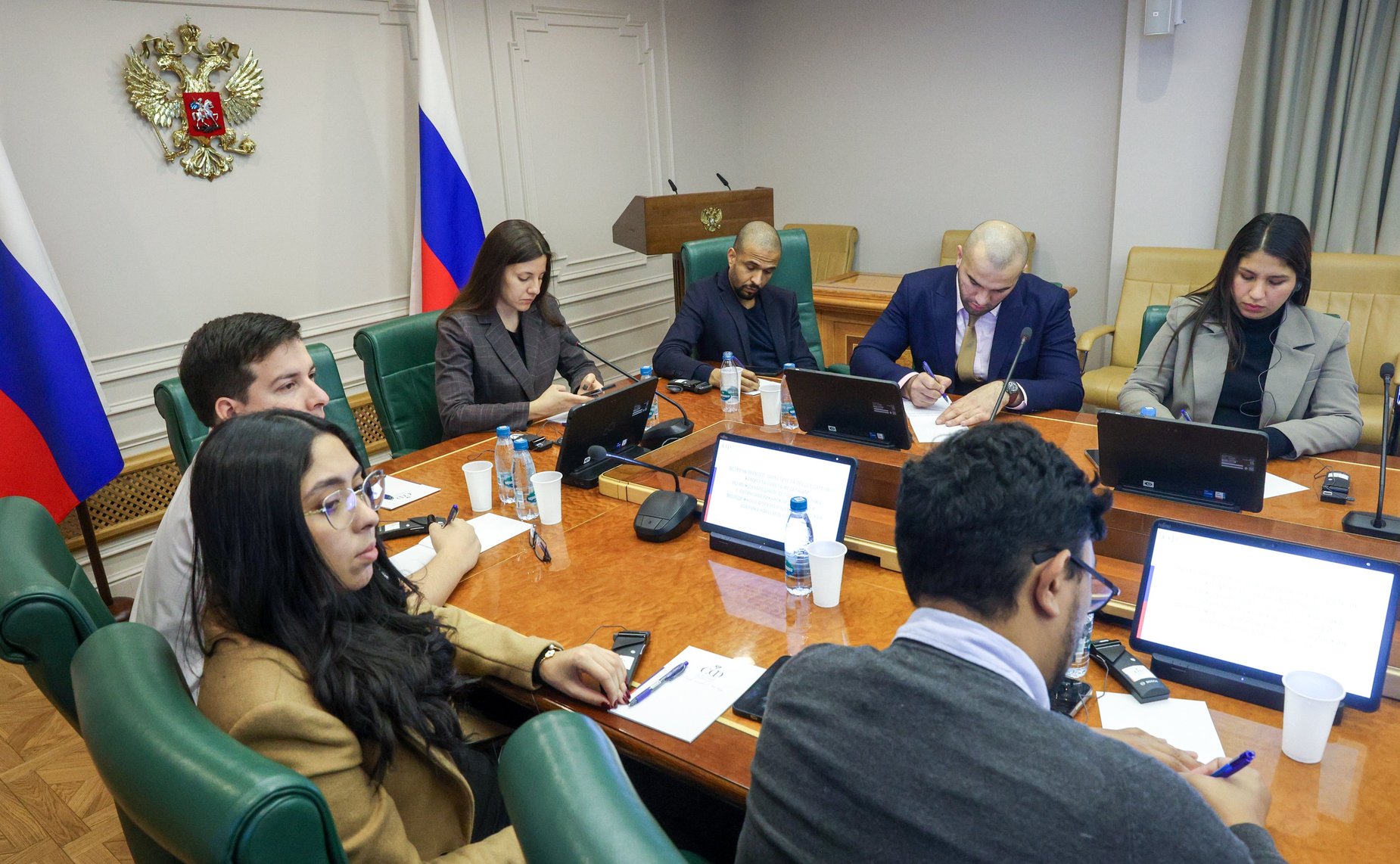 Сергей Кисляк провел встречу с латиноамериканской делегацией Молодежного форума Россия — Латинская Америка Hablemos con Rusia