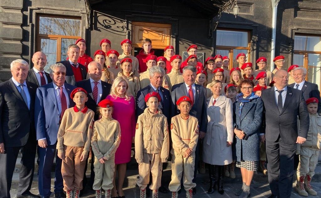 Ю. Воробьев во главе делегации Совета Федерации в Армении