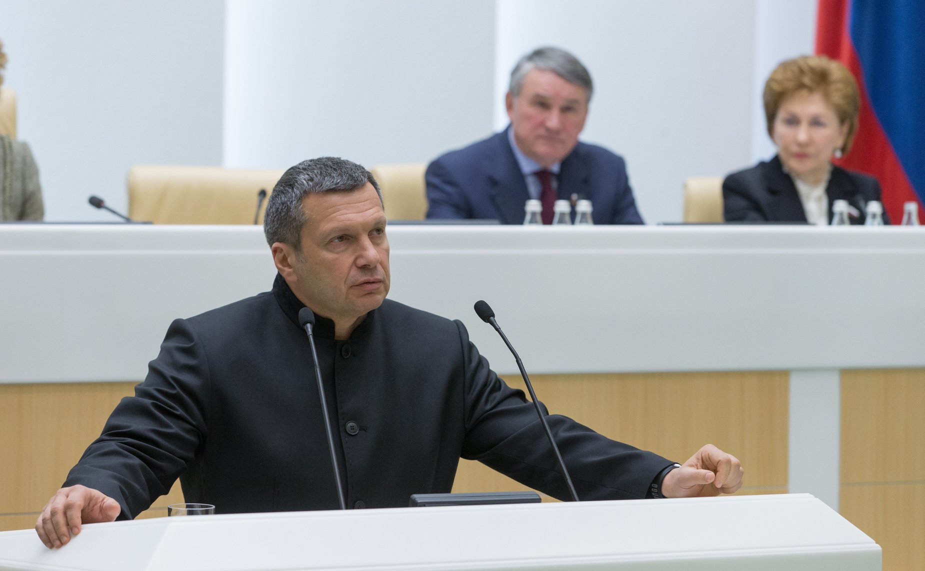 В. Соловьев