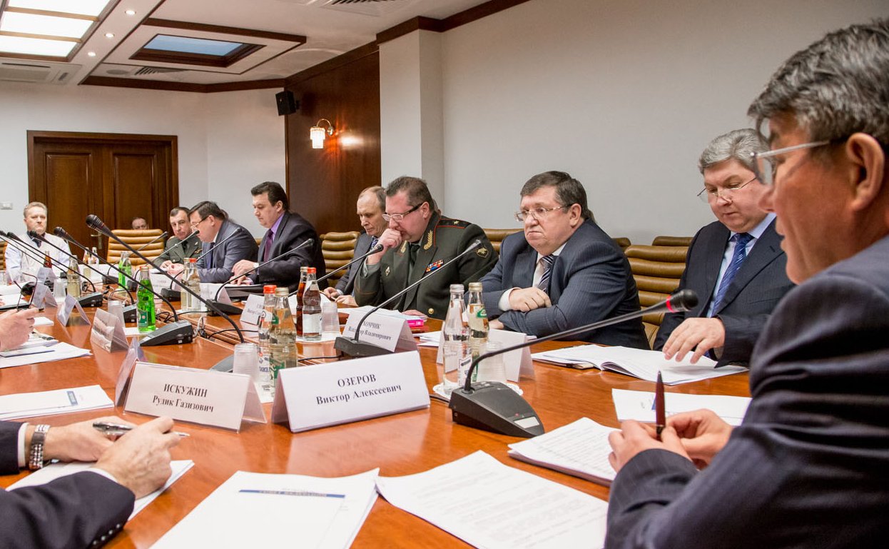 Заседание Экспертного совета на тему «О нормативно-правовом обеспечении призыва граждан Российской Федерации на военную службу и мерах по его совершенствованию».