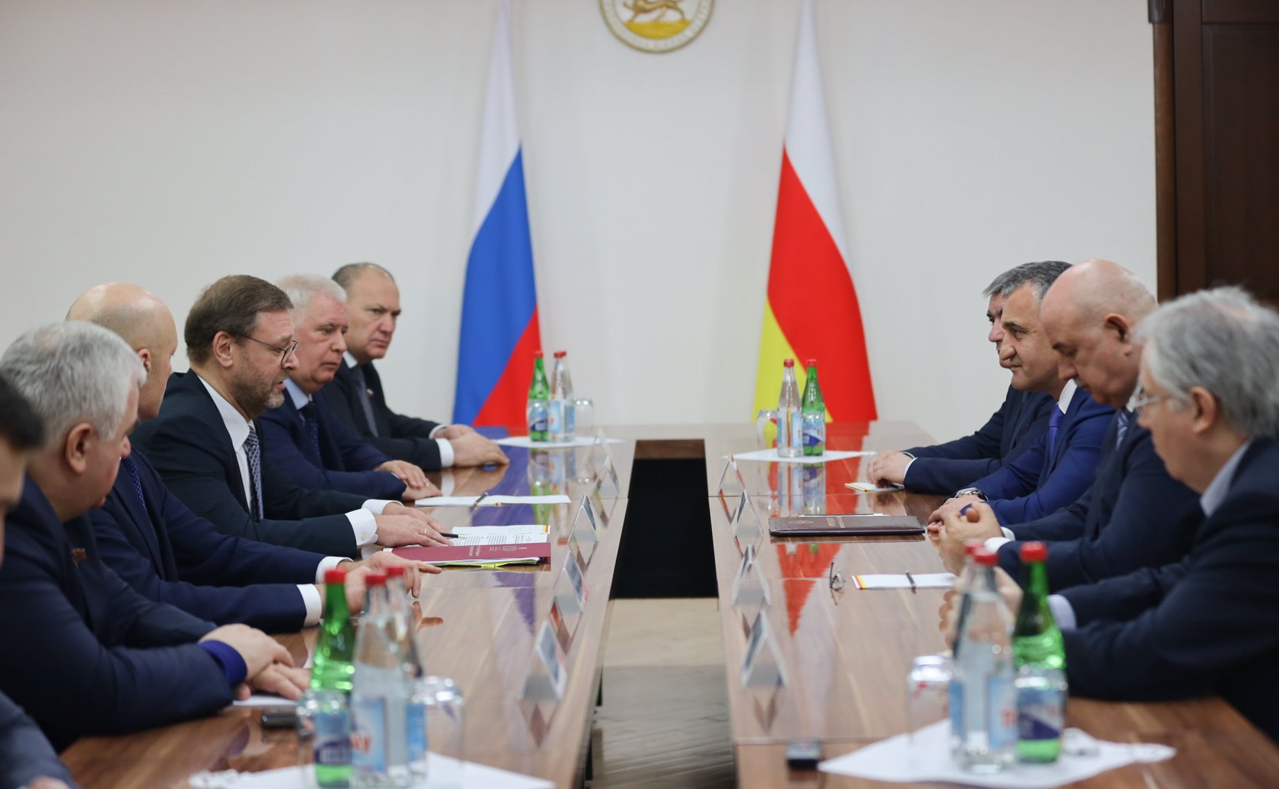 Встреча российских парламентариев с президентом Республики Южная Осетия Анатолием Бибиловым