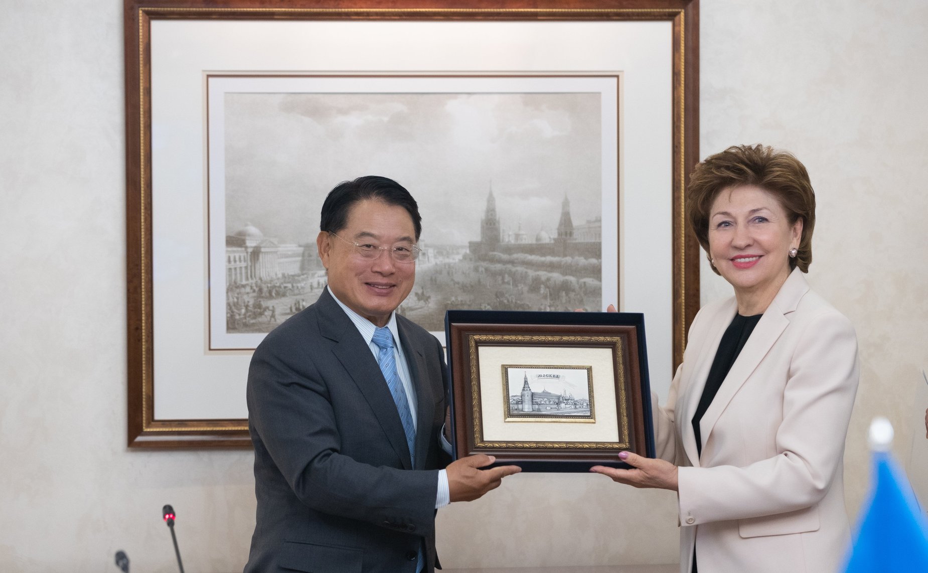 Встреча членов Совета Евразийского женского форума с делегацией Организации Объединенных Наций