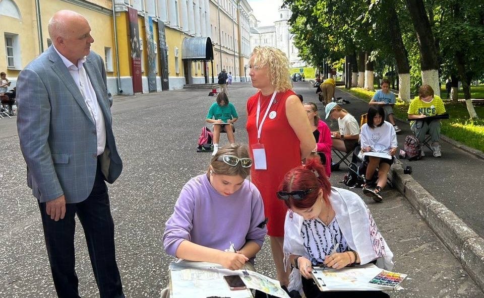 Андрей Шохин в ходе поездки в регион встретился с участниками XXII Межнационального пленэра юных художников «Земля любви, земля надежды»