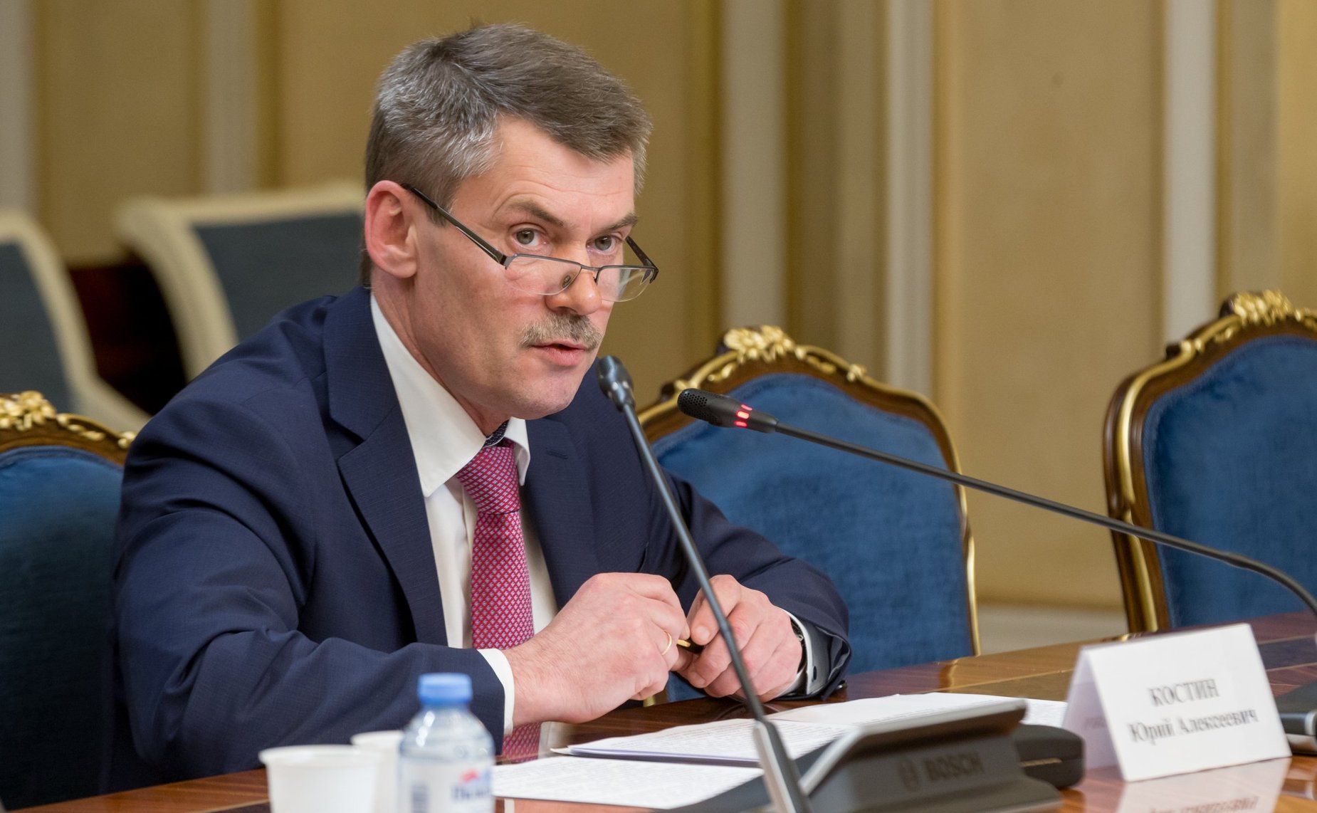 Юрий Костин