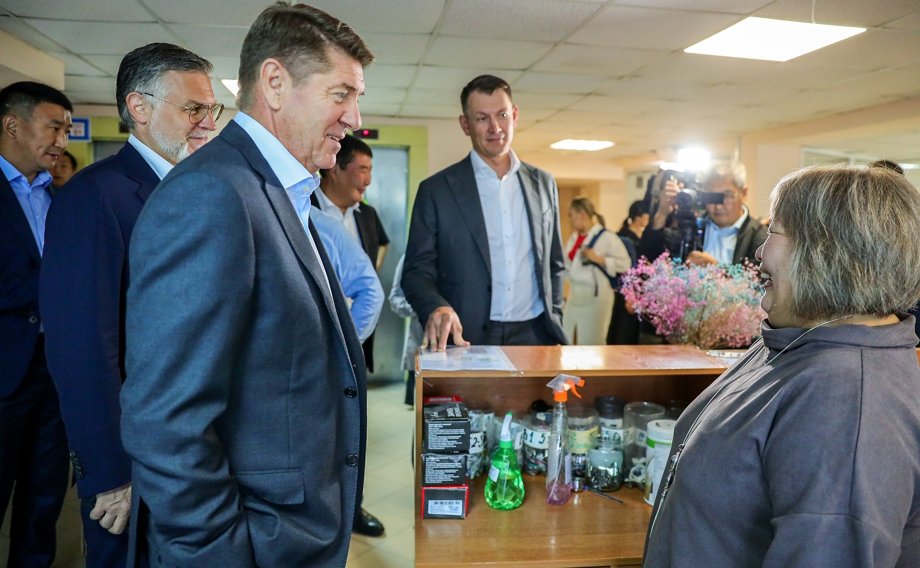 Сенаторы РФ в рамках выездного совещания Комитета СФ по федеративному устройству, региональной политике, местному самоуправлению и делам Севера посетили университеты и социальные объекты