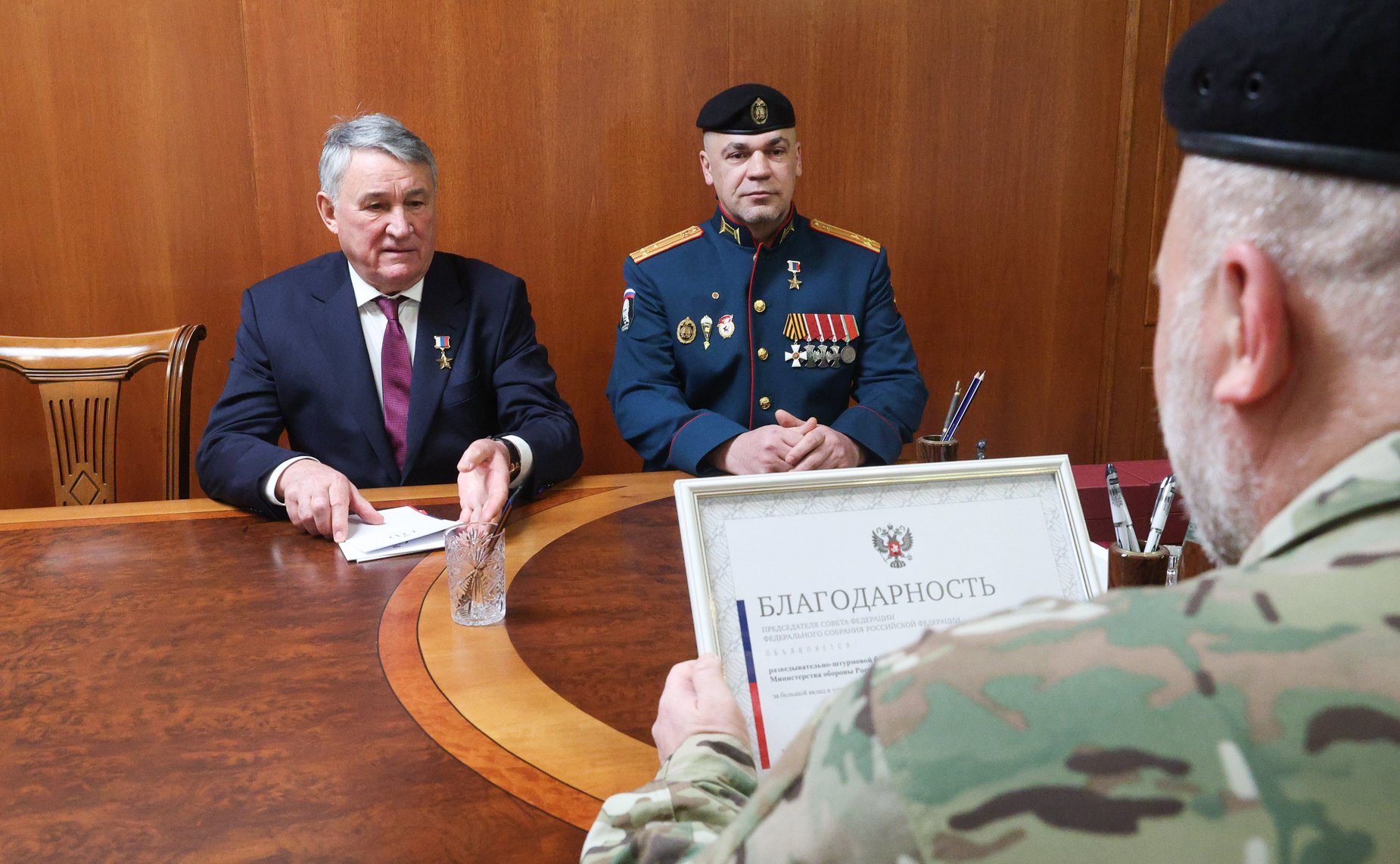 Валентина Матвиенко встретилась с офицерами разведывательно-штурмовой бригады «Ветераны» Добровольческого корпуса МО РФ