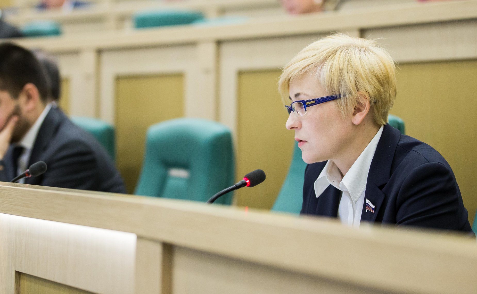 Л. Бокова на 385-м заседании Совета Федерации