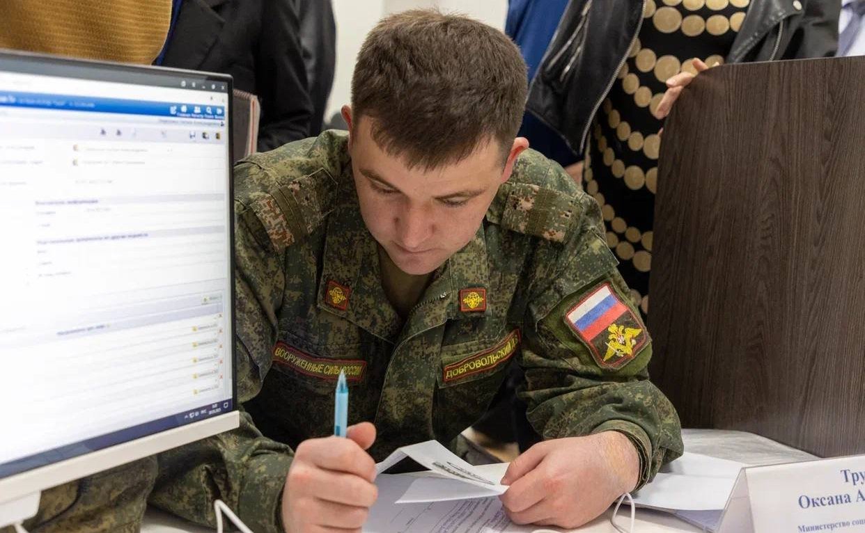 Андрей Хапочкин вместе с губернатором Валерием Лимаренко участвовали в открытии регионального филиала Государственного фонда поддержки участников специальной военной операции «Защитники Отечества»