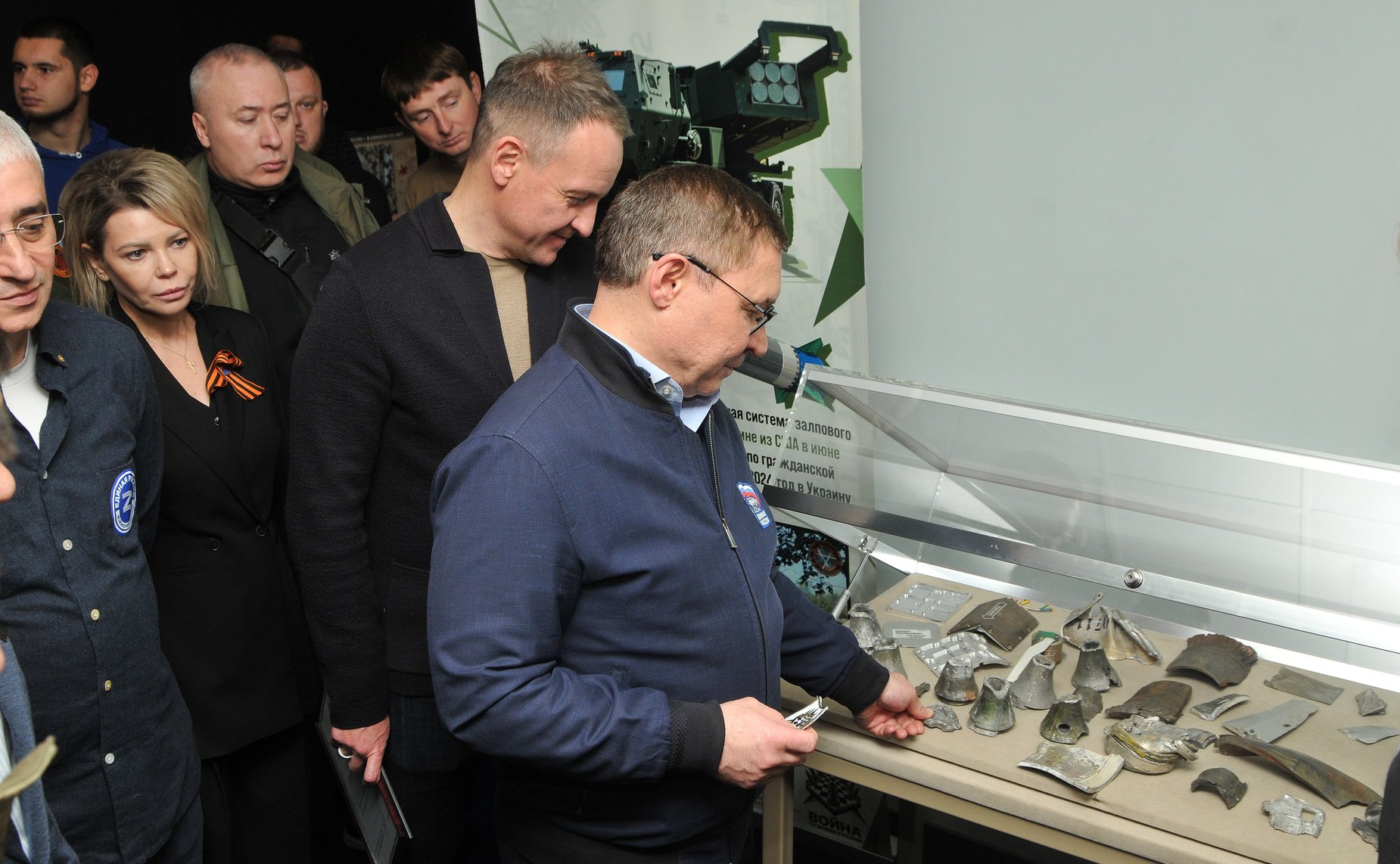 Первый заместитель Председателя СФ Владимир Якушев и глава Донецкой Народной Республики Денис Пушилин открыли в ДНР музей «Поле битвы: Мариуполь»