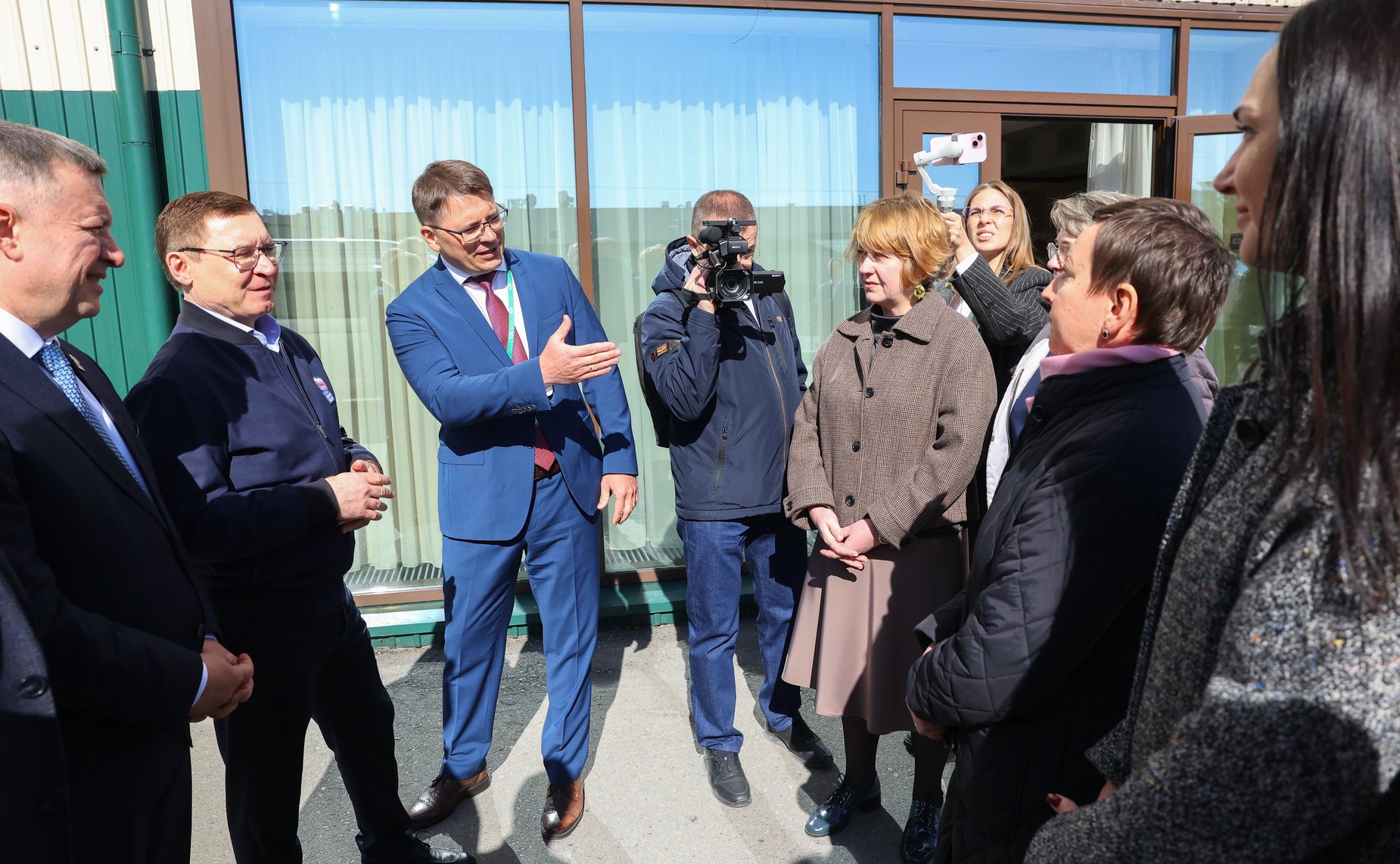 Первый заместитель Председателя Совета Федерации Владимир Якушев в ходе рабочей поездки в Иркутскую область посетил одно из самых больших фармпредприятий в России