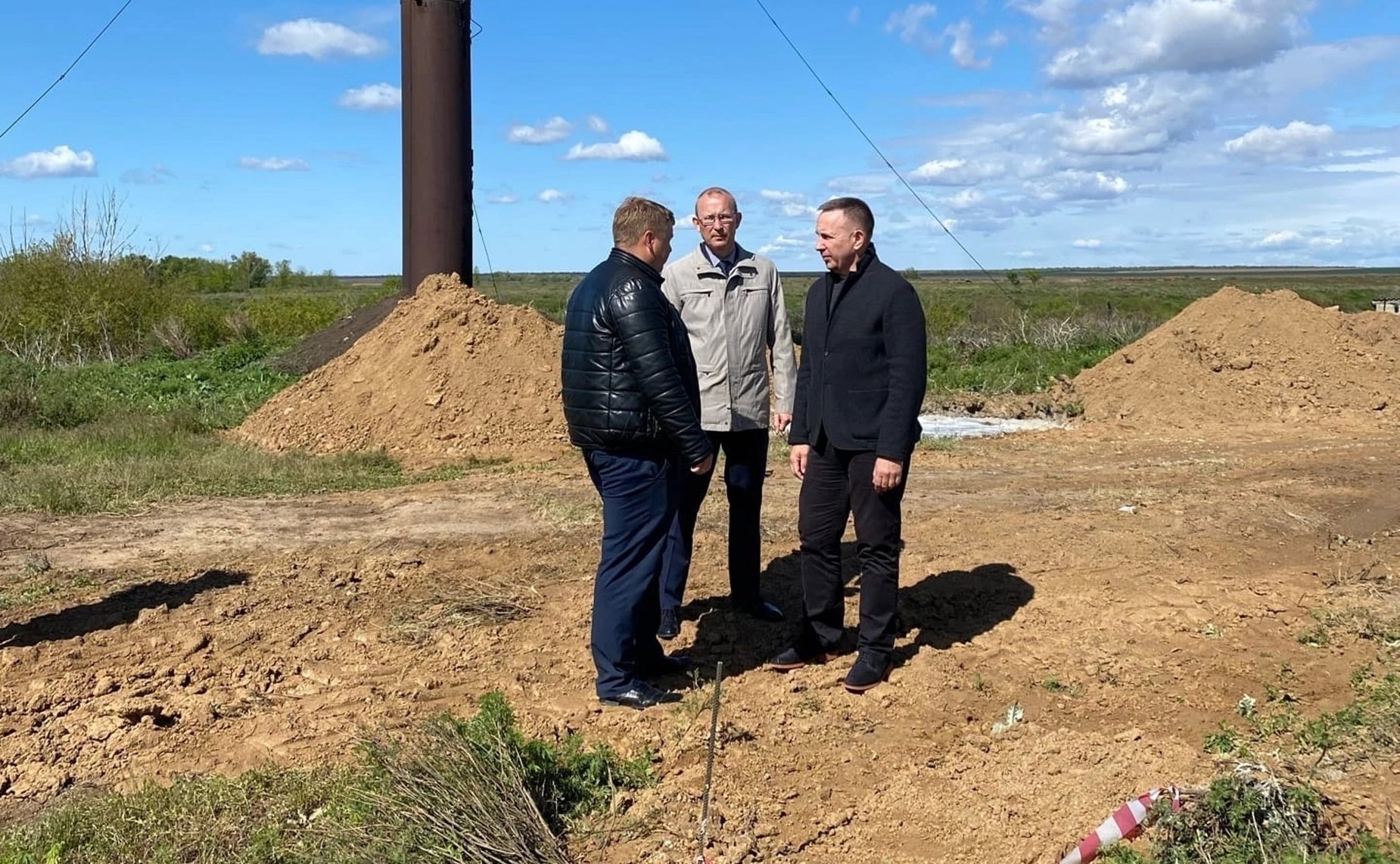 Олег Алексеев проконтролировал ход работ по благоустройству населенных пунктов в Саратовской области