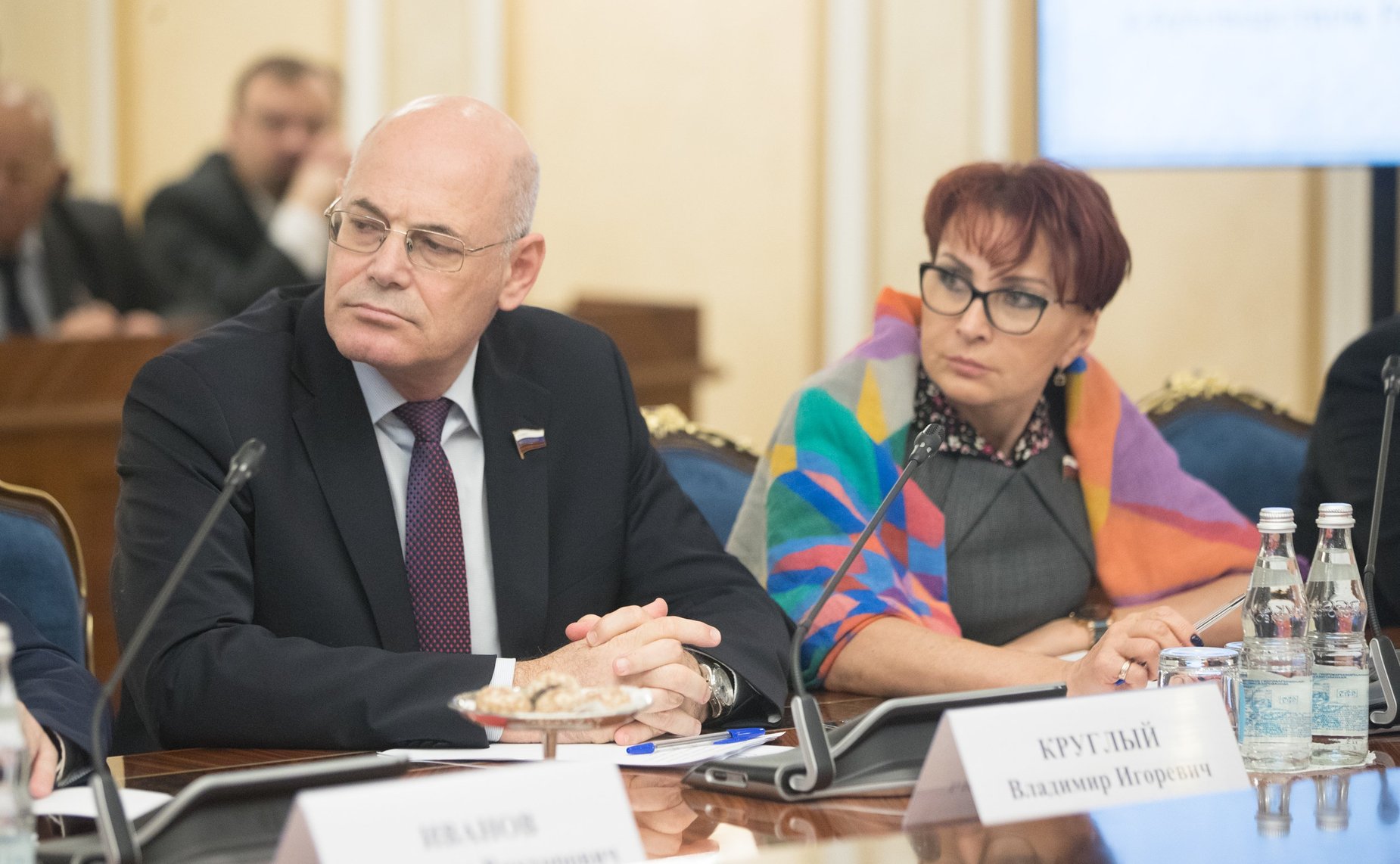 В. Круглый и Т. Кусайко